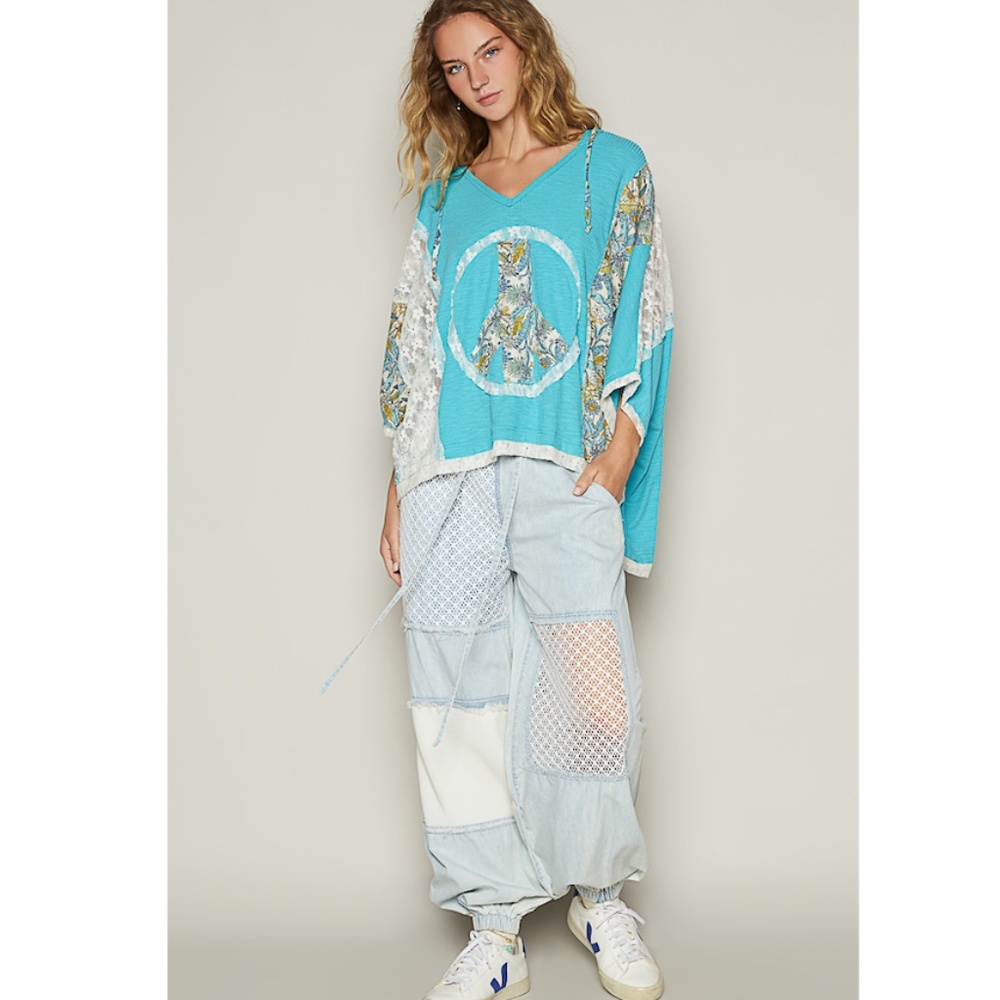 POL Turquoise Floral Peace Sign V-Neck Poncho Top - Picture 4 of 5
